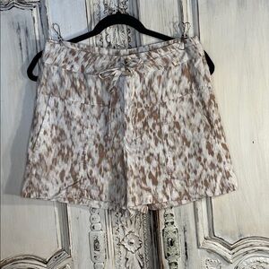 Amuse Society Brown and Cream Patterned Shorts Cotton Linen Blend